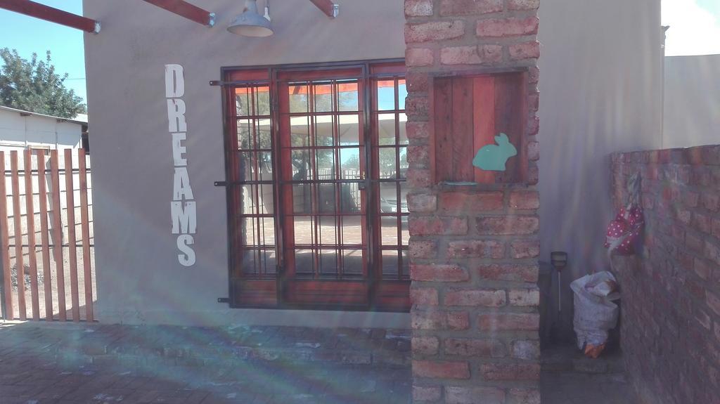 ホテル Dreams ボーフォート・ウェスト エクステリア 写真